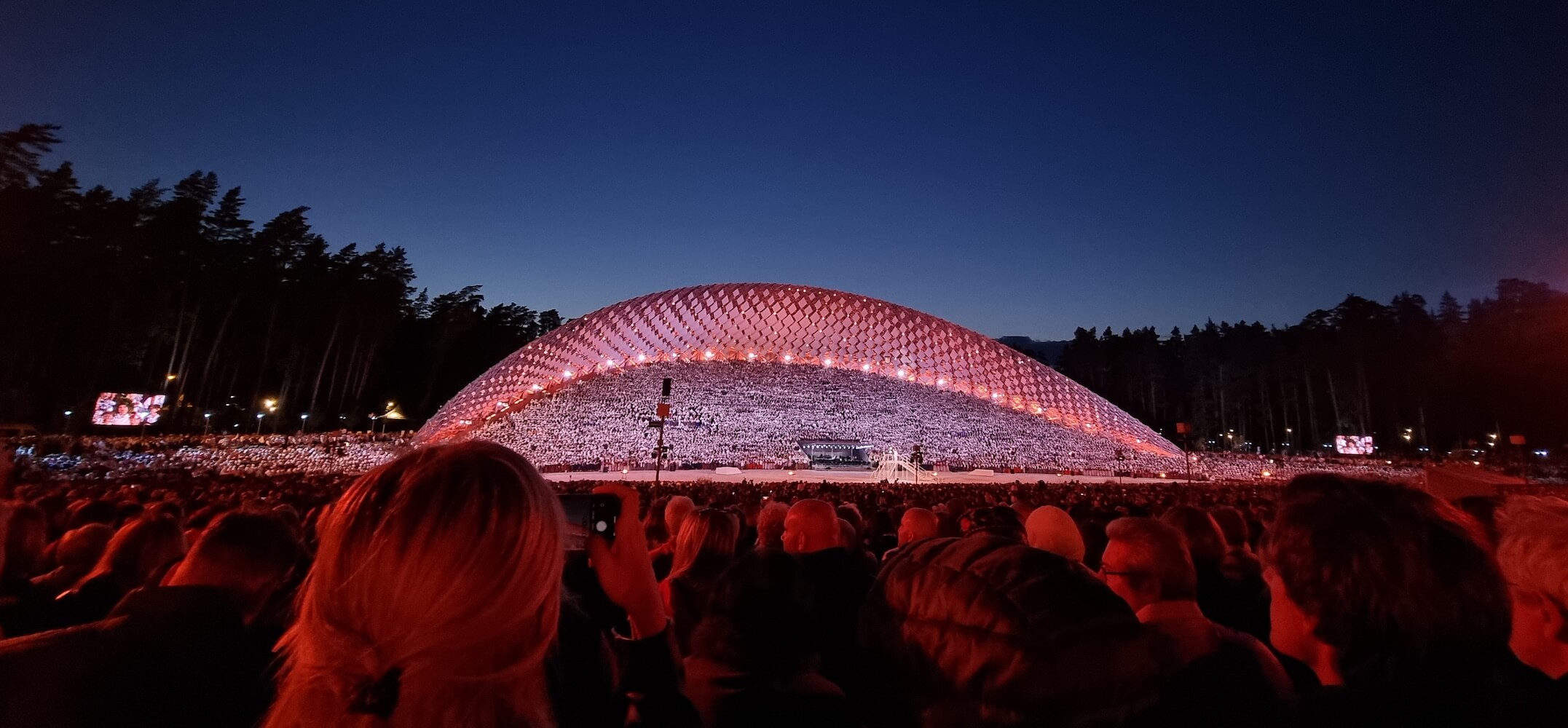 The main stage of the final concert, with a choir of 16,000 people
